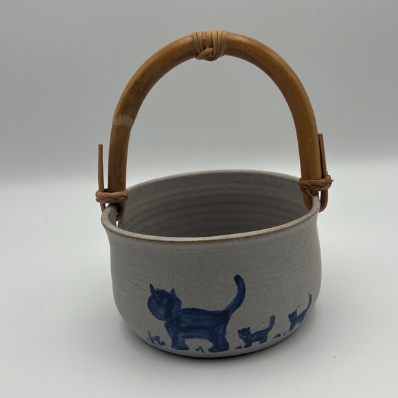 Cat Pottery Basket Trinket Dish Grey Blue Straw Handle Decor Decorative Vintage - Picture 1 of 7